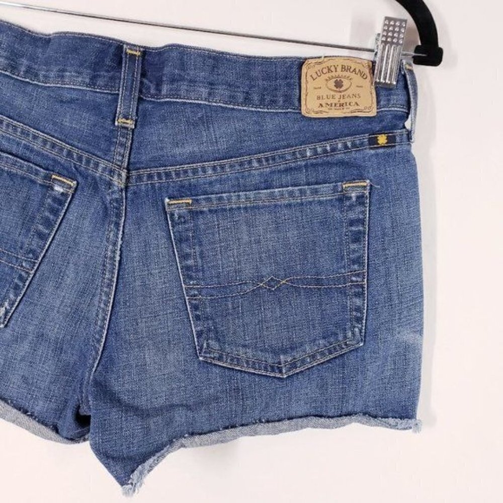 Lucky Brand Women's The Cut‎ Off Denim Jean Shorts Raw Hem Mid Rise Shorts sz 27 - Picture 7 of 13